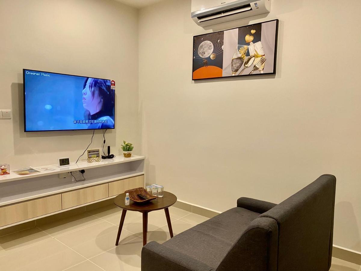Kota Kinabalu City The Shore - Lucky 7 Homestay ภายนอก รูปภาพ