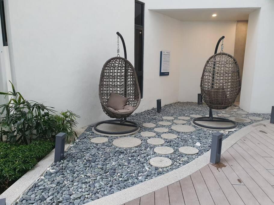 Kota Kinabalu City The Shore - Lucky 7 Homestay ภายนอก รูปภาพ