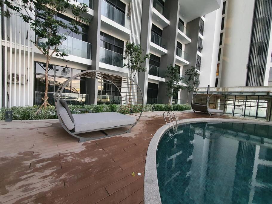 Kota Kinabalu City The Shore - Lucky 7 Homestay ภายนอก รูปภาพ